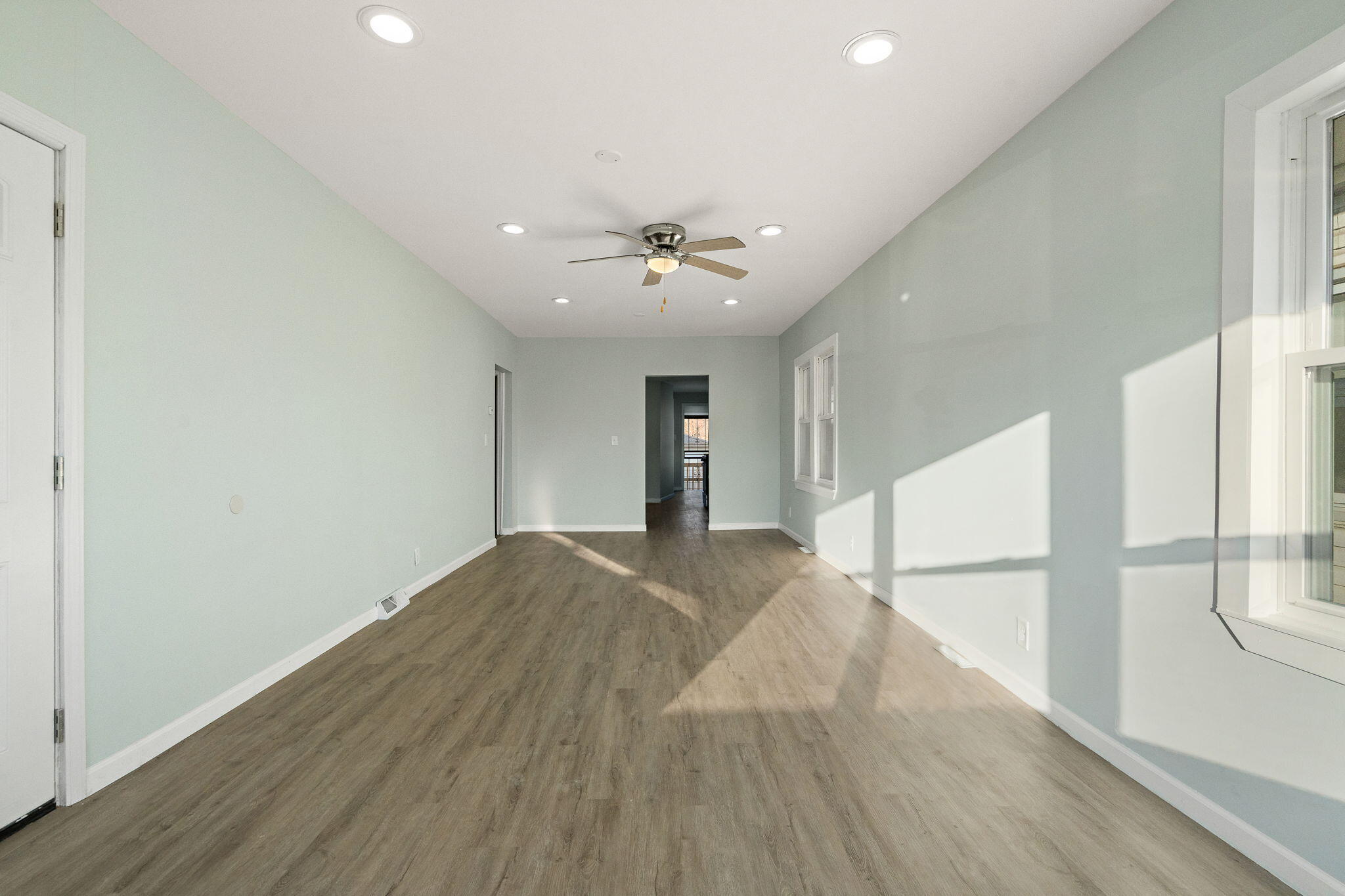 824 Johnson Street Gary, IN 46402 - Photo 7 of 25 2048x1365