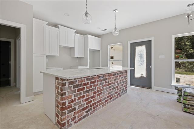 61052 North Mill Road Lacombe, LA 70445 - Photo 3 of 11 Gallery Image 3