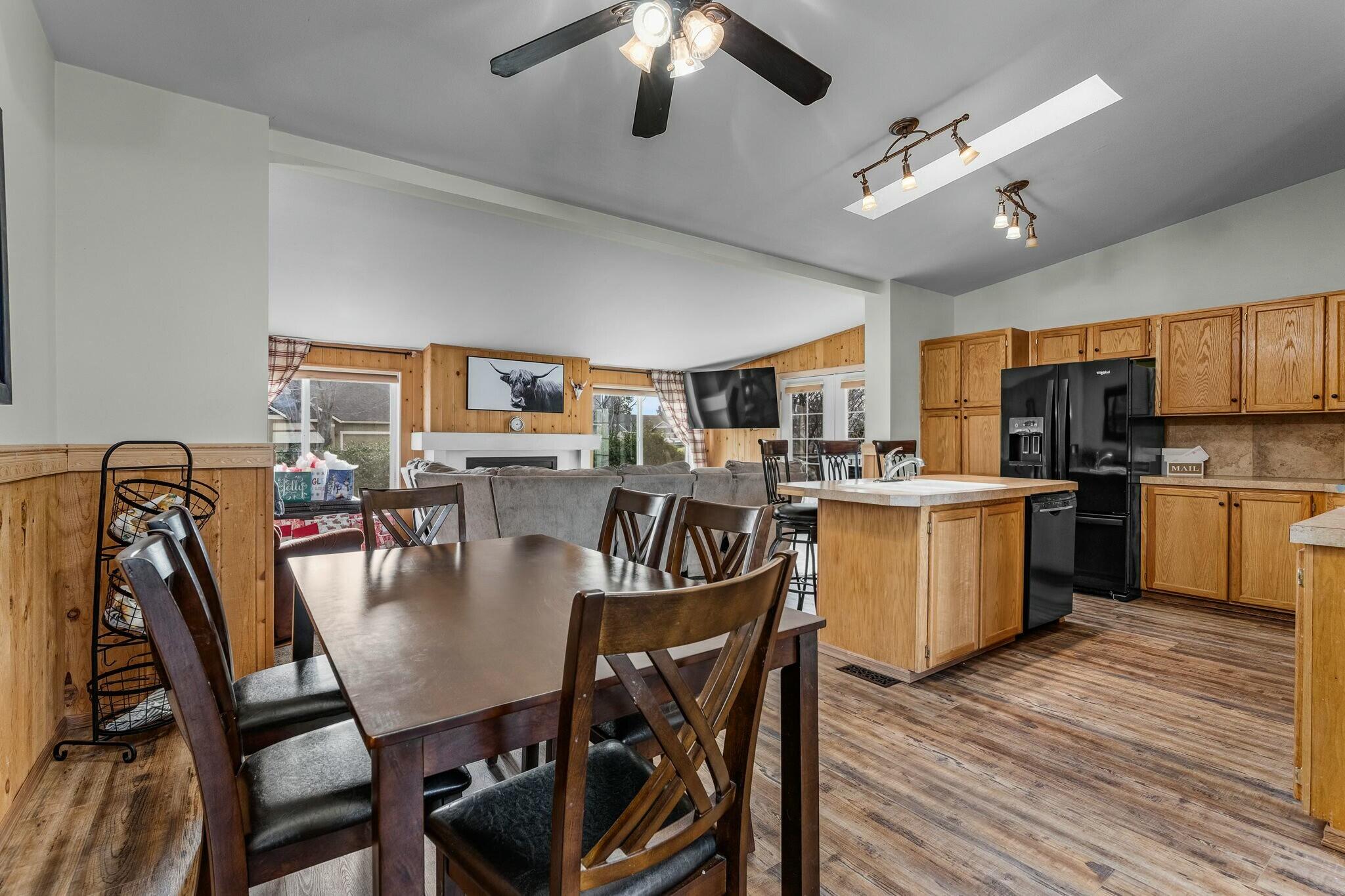 2506 Southwest Mariposa Loop Redmond, OR 97756 - Photo 5 of 22 tempImageexlY9p