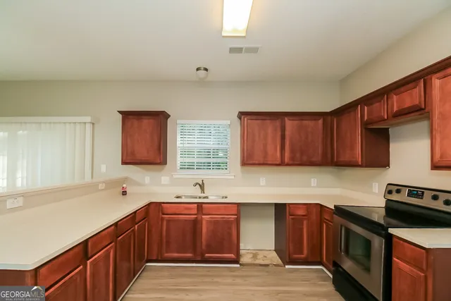 $2,430 | 6417 Polar Fox Court, Riverdale, GA 30296