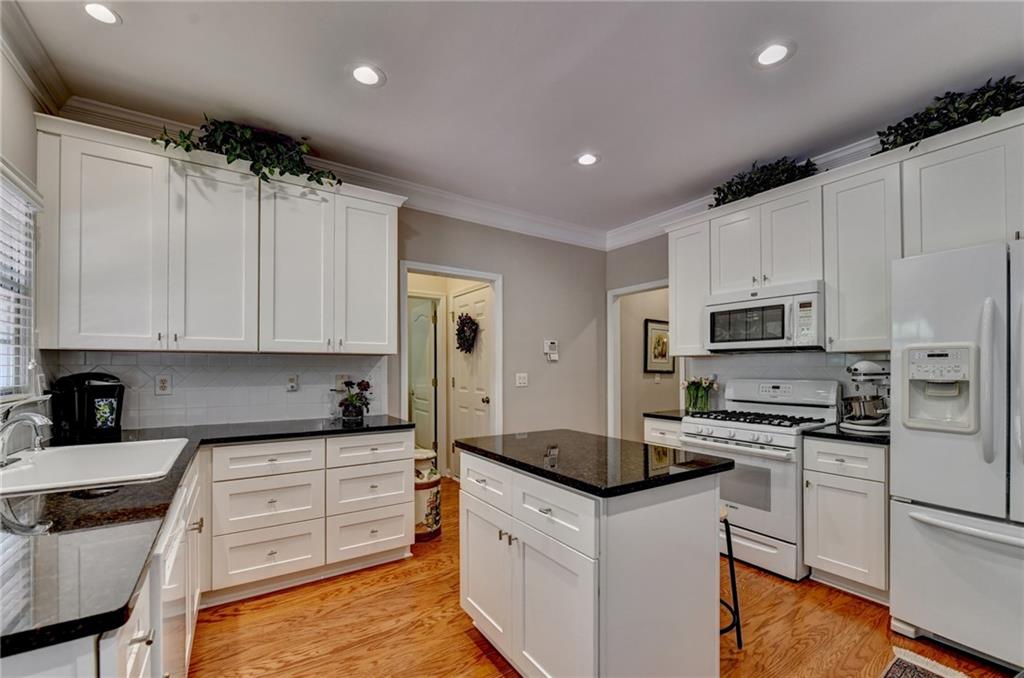 3365 Parsons Run Suwanee, GA 30024 - Photo 13 of 41