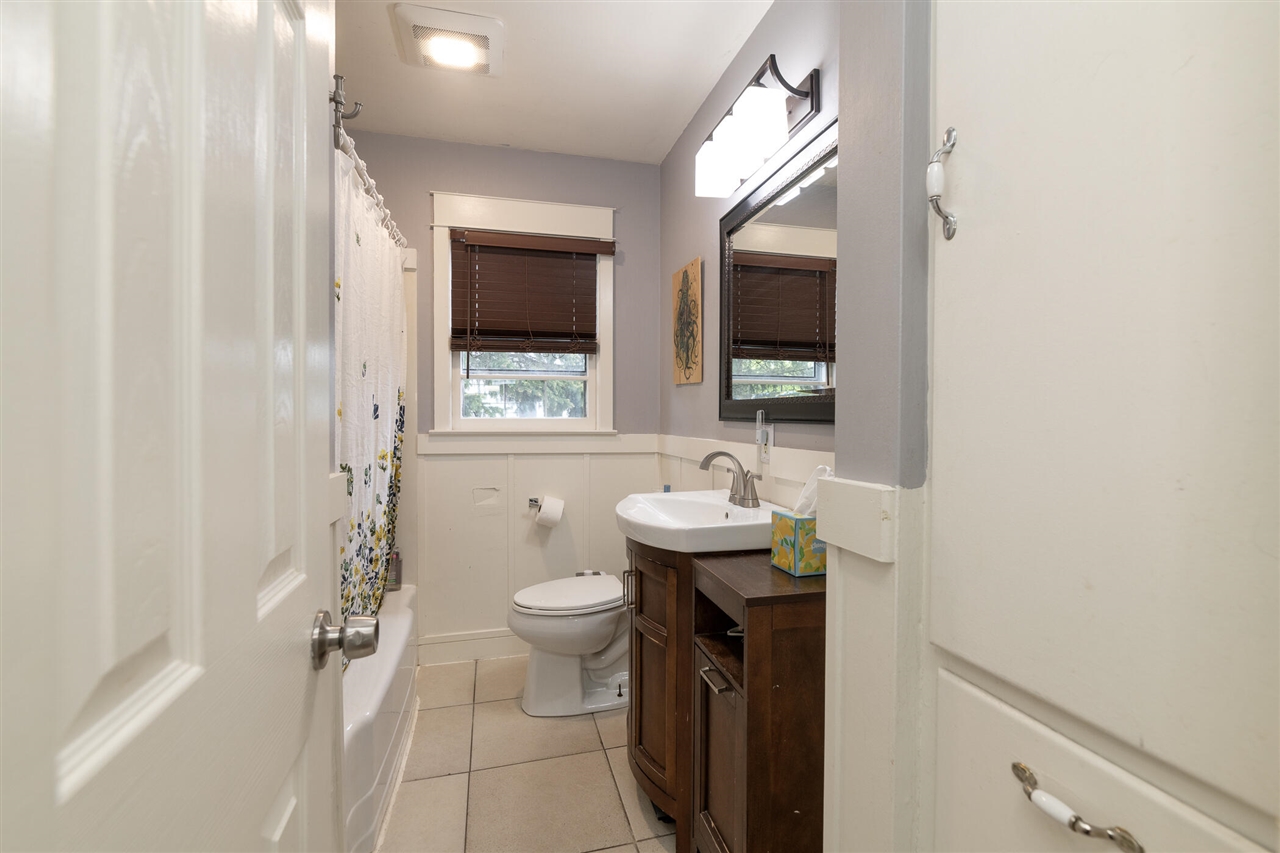 2022 Paddington Road Kalamazoo, MI 49001 - Photo 10 of 37