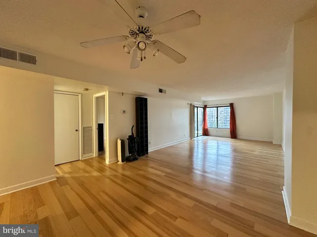 $169,990 | 9200 Edwards Way, Unit 916, Hyattsville, MD 20783