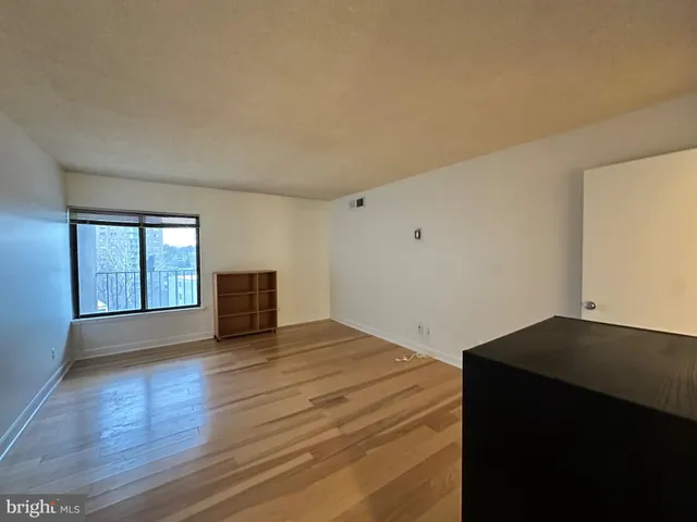 $169,990 | 9200 Edwards Way, Unit 916, Hyattsville, MD 20783