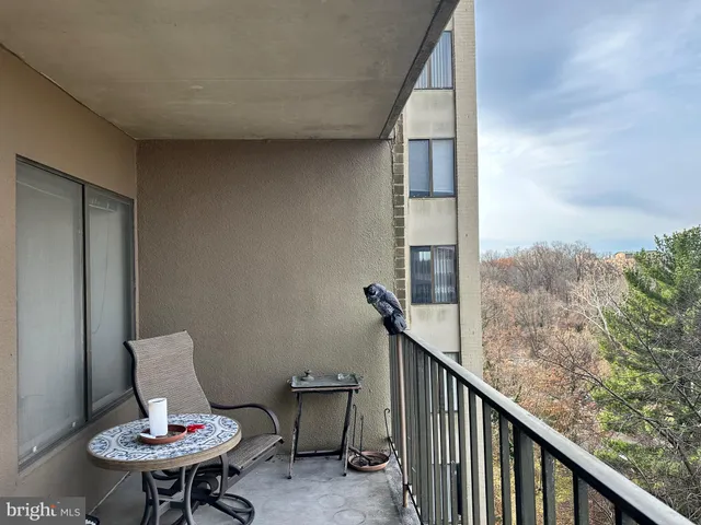 $169,990 | 9200 Edwards Way, Unit 916, Hyattsville, MD 20783