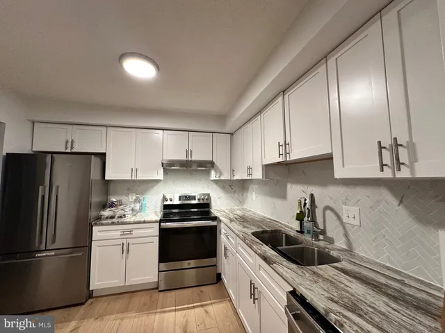 $169,990 | 9200 Edwards Way, Unit 916, Hyattsville, MD 20783