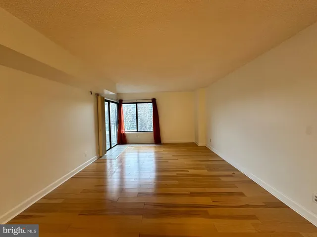 $169,990 | 9200 Edwards Way, Unit 916, Hyattsville, MD 20783