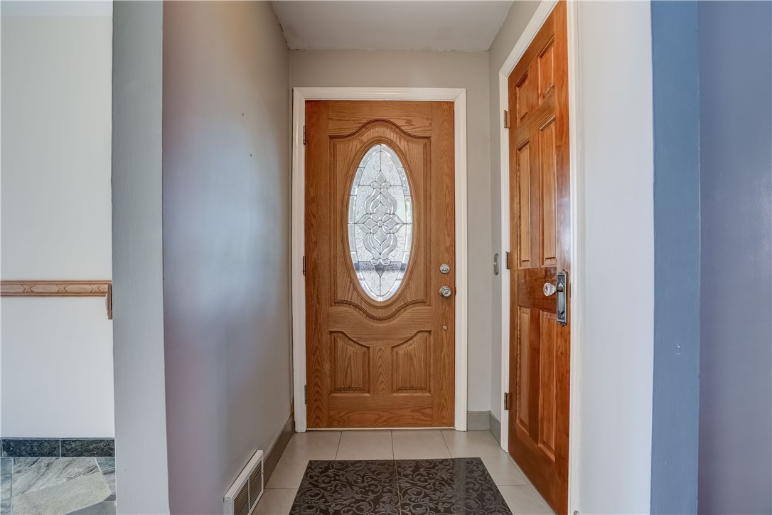 96 Doris Road Irondequoit, NY 14622 - Photo 11 of 35