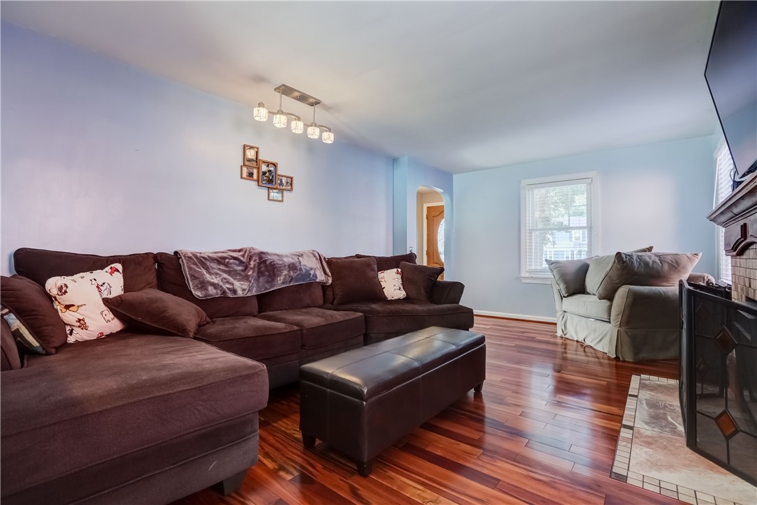 96 Doris Road Irondequoit, NY 14622 - Photo 14 of 35