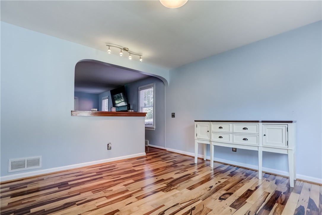 96 Doris Road Irondequoit, NY 14622 - Photo 15 of 35