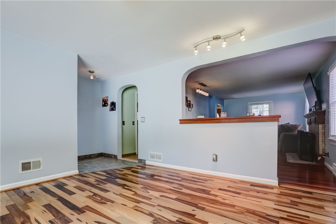 96 Doris Road Irondequoit, NY 14622 - Photo 16 of 35