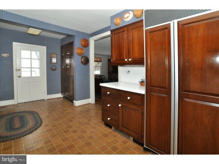 1344 Gilbert Road Jenkintown, PA 19046 - Photo 8 of 25 Kitchen