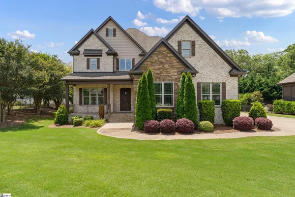 $835,000 | 222 New Castle Drive, Duncan, SC 29334