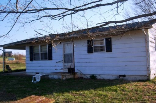 173 Bob Watson Road Madisonville, TN 37354 - Photo 1 of 1 Primary Photo