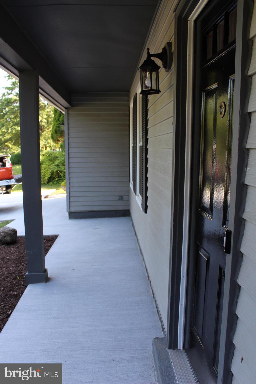 13311 Pendleton Street Fort Washington, MD 20744 - Photo 4 of 53 .....covered Front Porch leading you home....