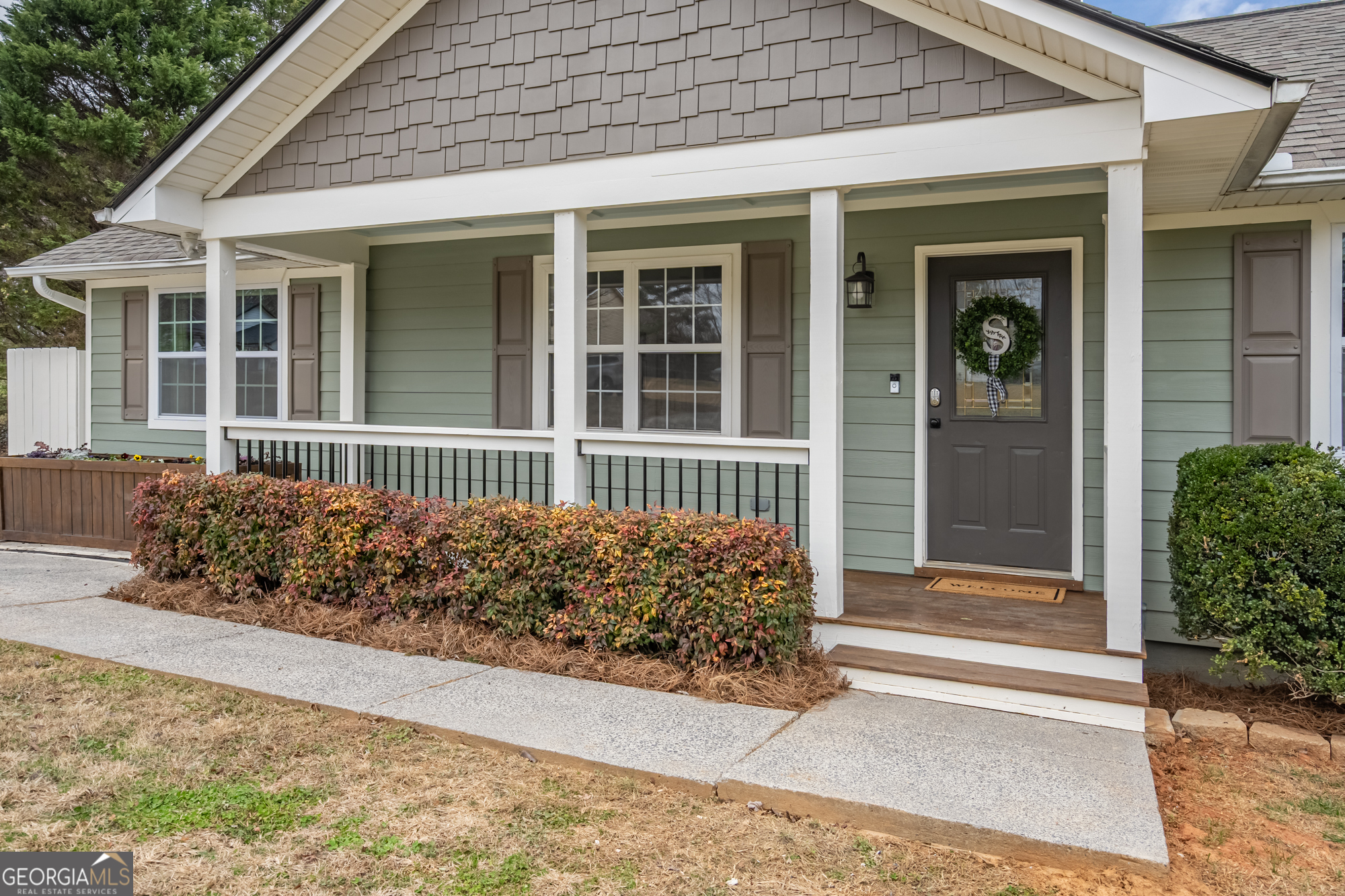 26 Jennifer Lane Rydal, GA 30171 - Photo 35 of 35 front view of a house