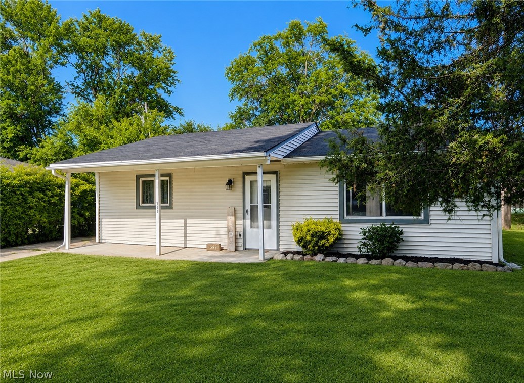 351 Devonshire Road Vermilion, OH 44089 - Photo 1 of 13