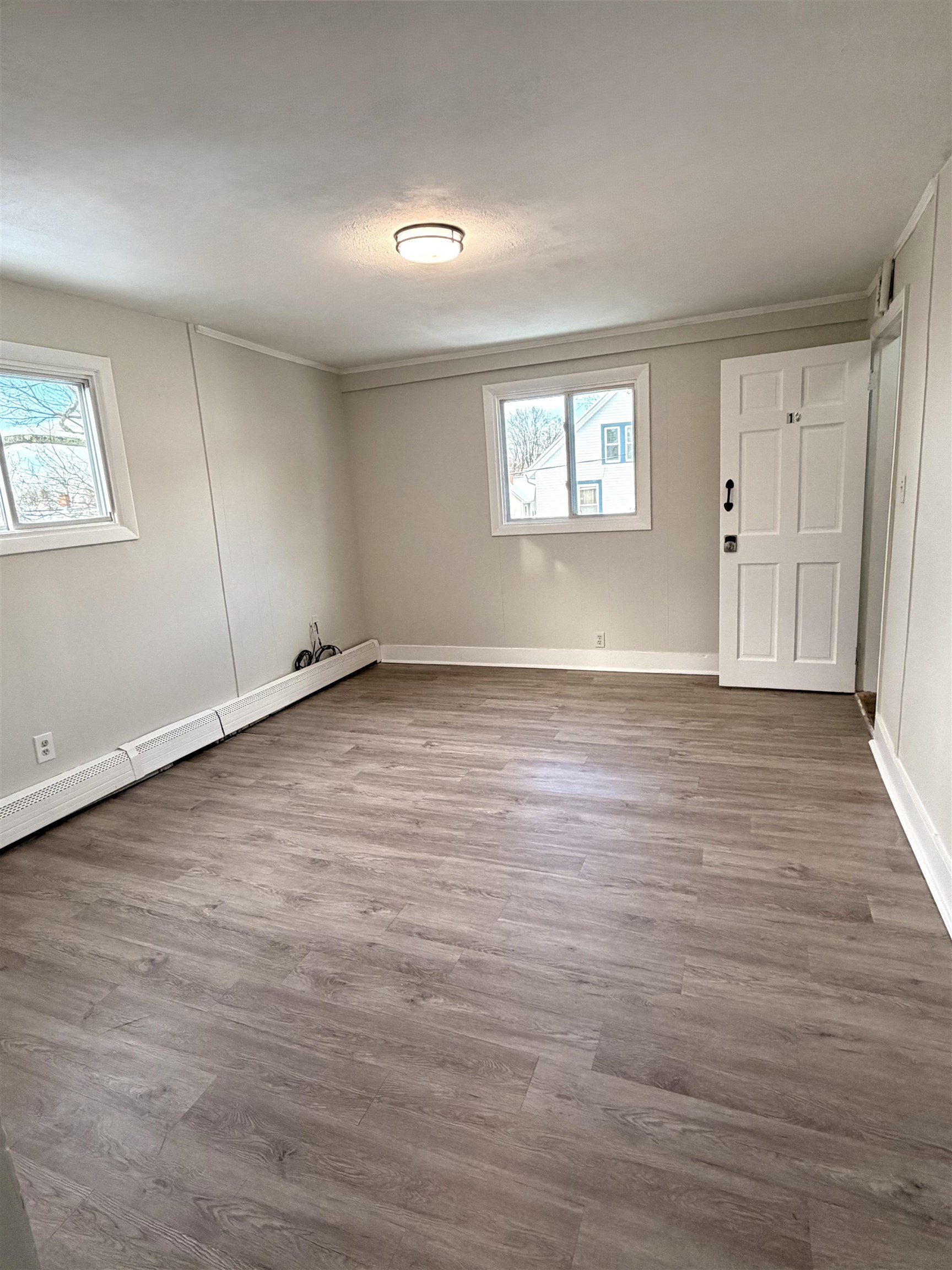 39 Mead Street, Unit 1 Manchester, NH 03104 - Photo 3 of 14