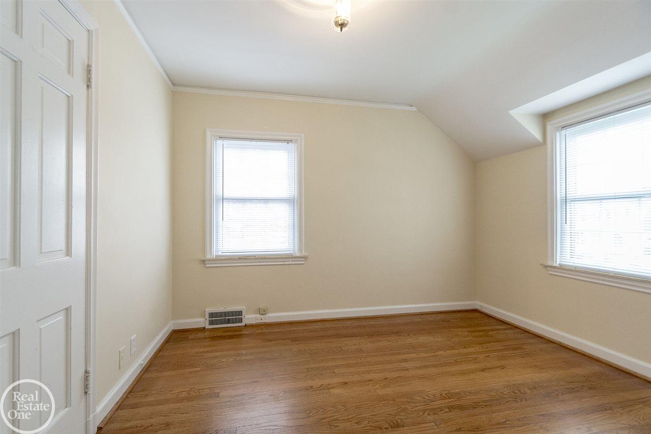 429 Moran Road Grosse Pointe Farms, MI 48236 - Photo 34 of 60