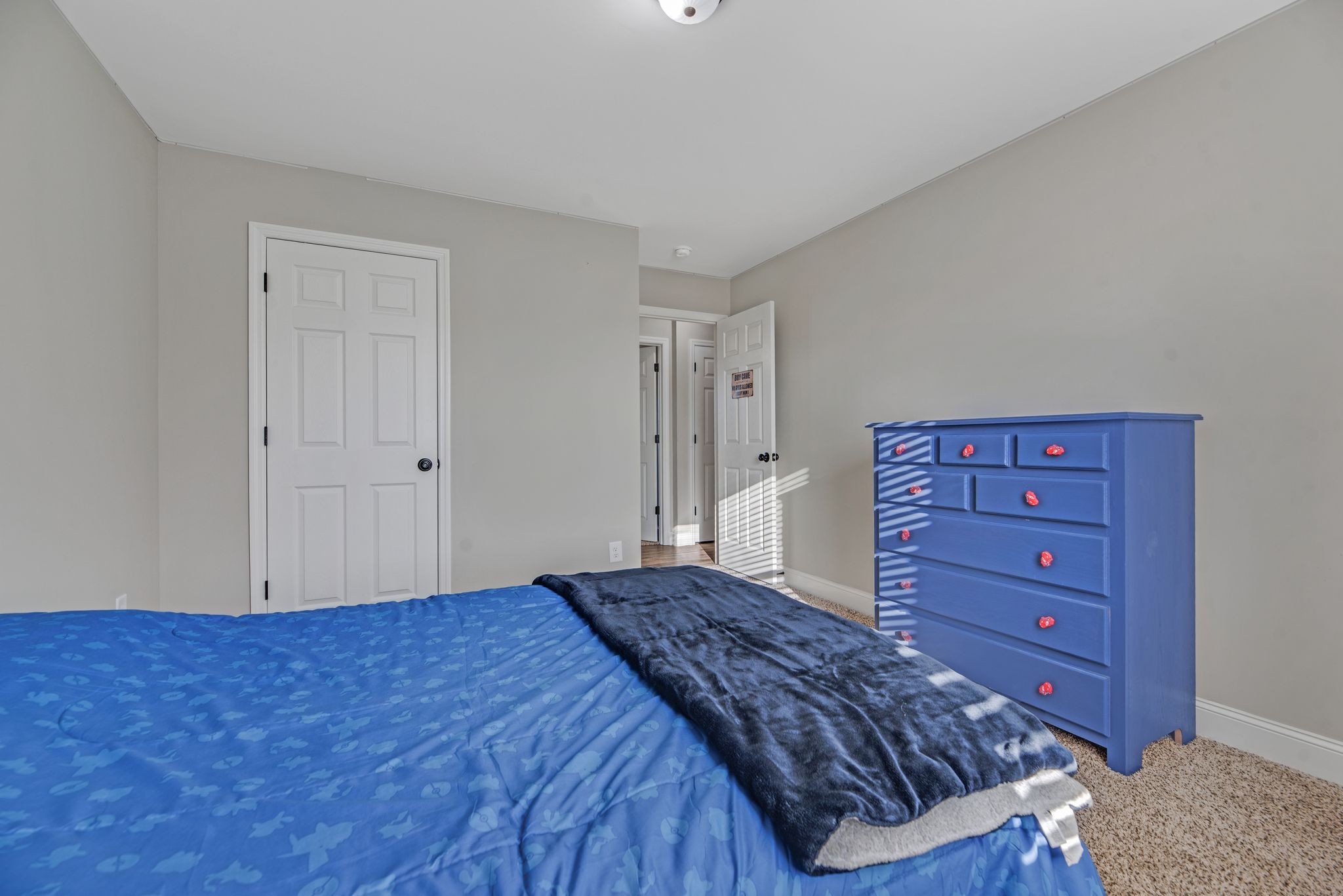 997 State Highway 99 Waynesboro, TN 38485 - Photo 23 of 33 a bedroom with a bed and a dresser