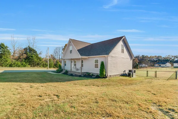 $459,900 | 997 State Highway 99, Waynesboro, TN 38485