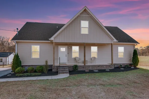 $459,900 | 997 State Highway 99, Waynesboro, TN 38485