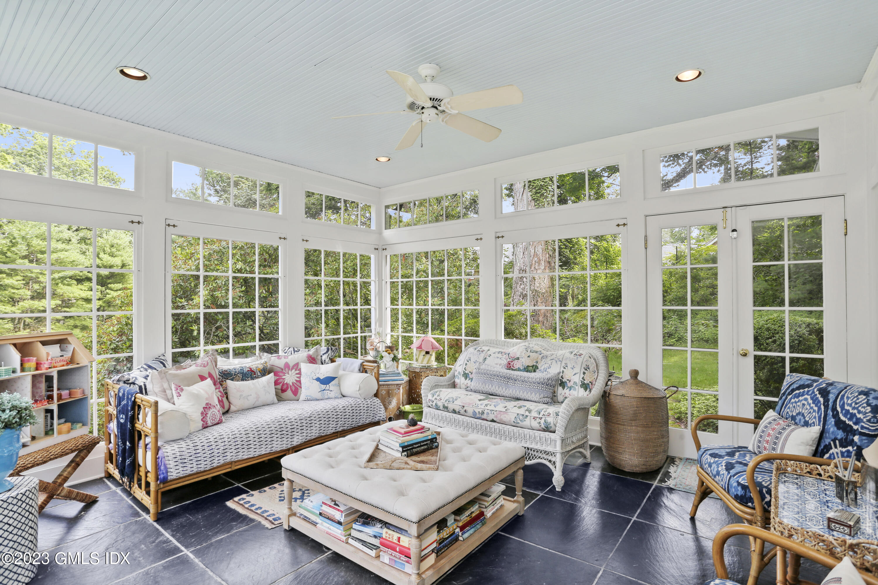 124 Pecksland Road Greenwich, CT 06831 - Photo 9 of 31 Sun Room