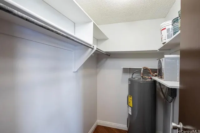 $420,000 | 1031 Maunaihi Place, Unit 801, Honolulu, HI 96822