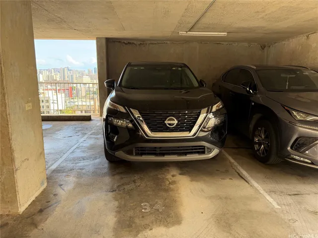 $420,000 | 1031 Maunaihi Place, Unit 801, Honolulu, HI 96822