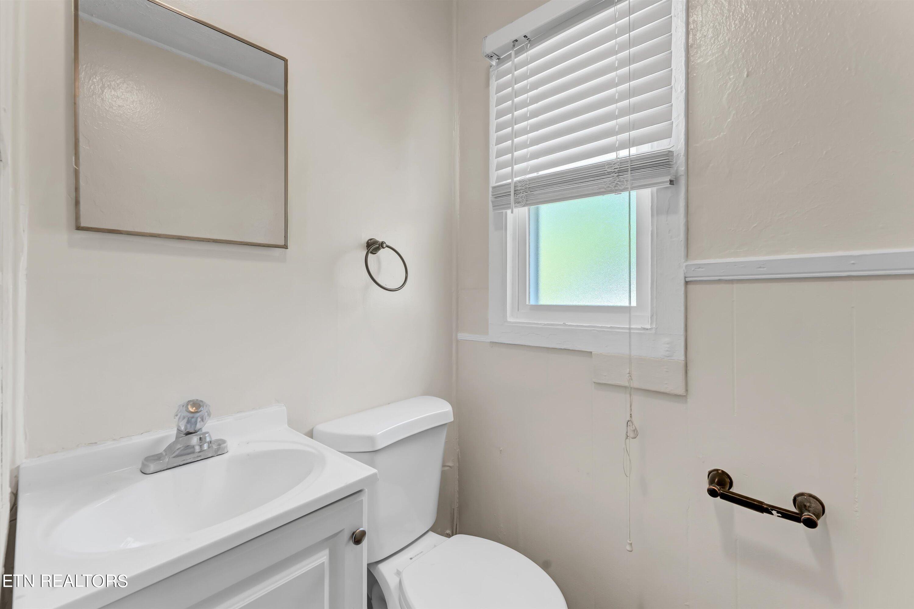 617 West Outer Drive Oak Ridge, TN 37830 - Photo 15 of 28 15-617 W Outer Ridge-15