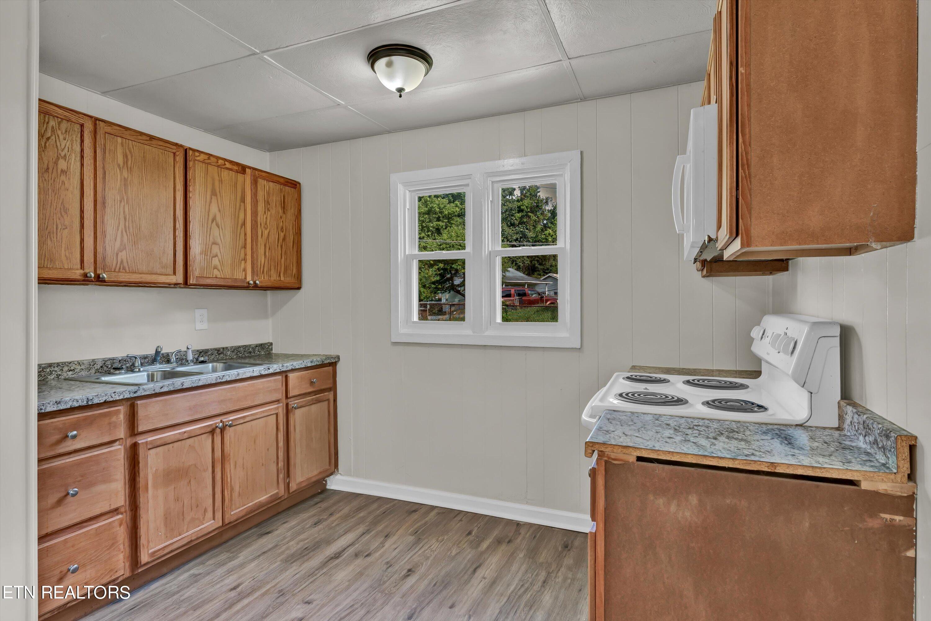 617 West Outer Drive Oak Ridge, TN 37830 - Photo 21 of 28 21-617 W Outer Ridge-21