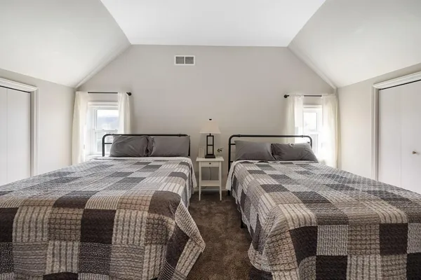 $1,100,000 | S2901 Semling Lane, Fountain City, WI 54629