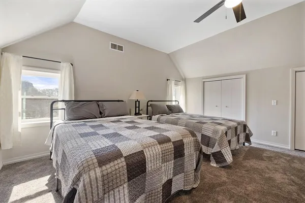$1,100,000 | S2901 Semling Lane, Fountain City, WI 54629