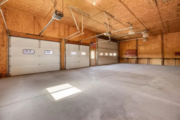 $1,100,000 | S2901 Semling Lane, Fountain City, WI 54629