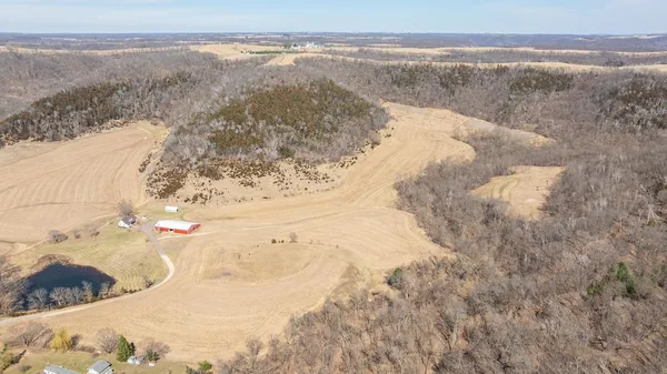 $1,100,000 | S2901 Semling Lane, Fountain City, WI 54629