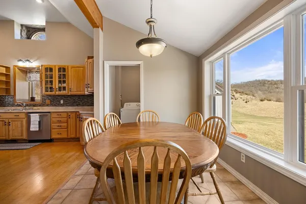 $1,100,000 | S2901 Semling Lane, Fountain City, WI 54629