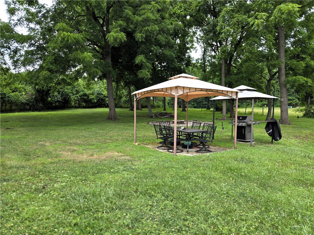 5111 Spruce Road Emmaus, PA 18049 - Photo 4 of 26