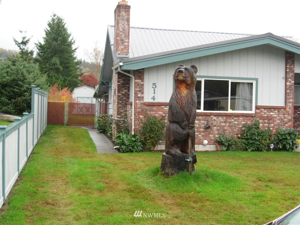 514 Southwest 19th Street Chehalis, WA 98532 - Photo 2 of 9 Gallery Image 2