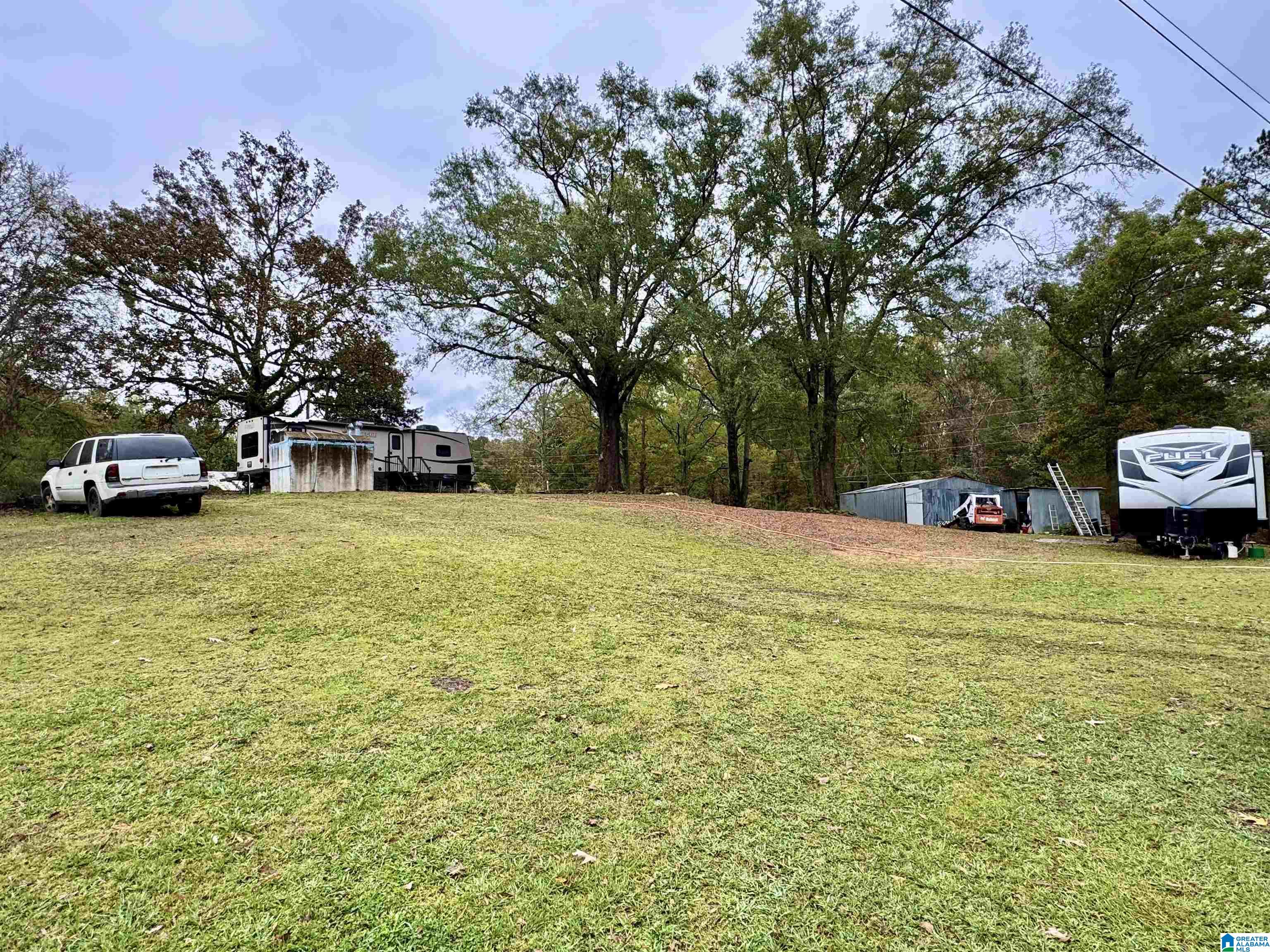 33 Hunters Lane Vandiver, AL 35176 - Photo 2 of 9