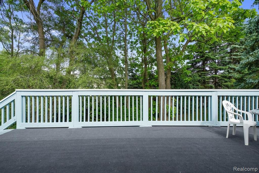 2235 Hiller Road West Bloomfield, MI 48324 - Photo 38 of 38