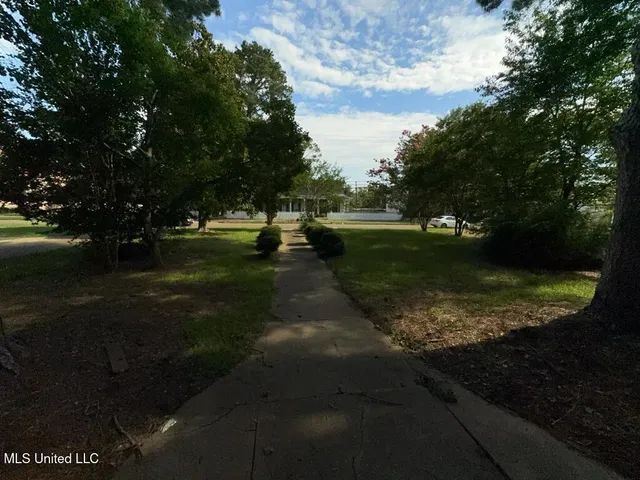 $109,900 | 217 East Center Street, Canton, MS 39046