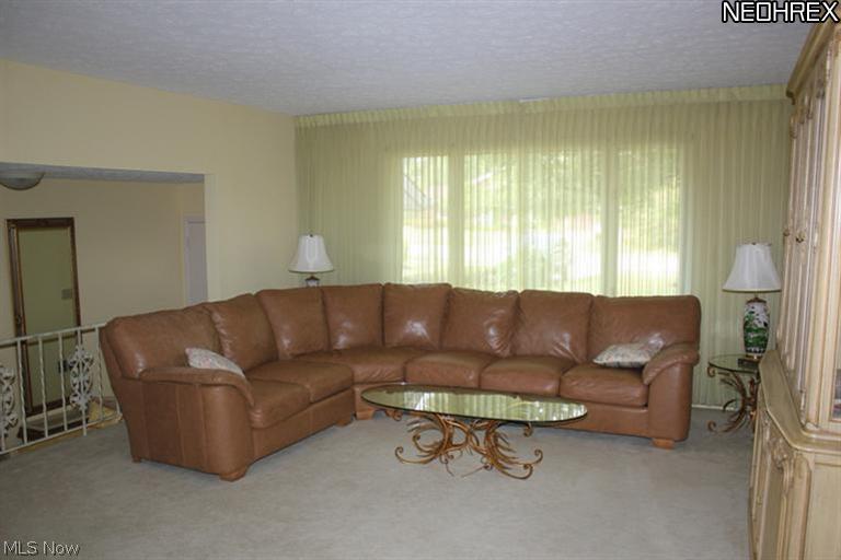 1069 Brainard Road Cleveland, OH 44143 - Photo 7 of 15