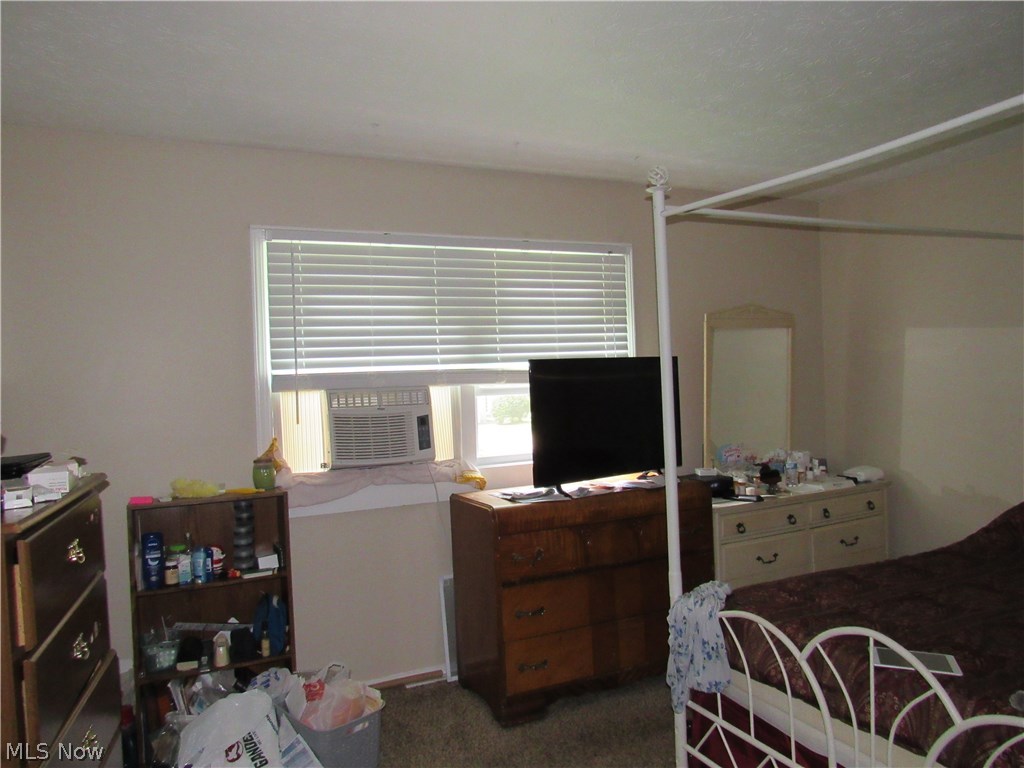 48-50 Hurst Road Painesville, OH 44077 - Photo 25 of 34 Master bedroom on Unit #50