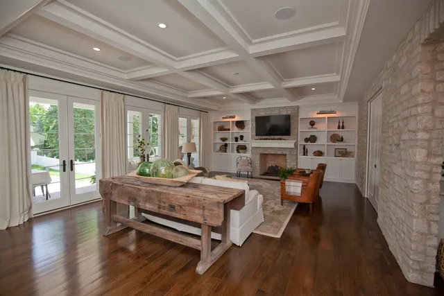 $9,850 | 20 South Ewing Street, Naperville, IL 60540