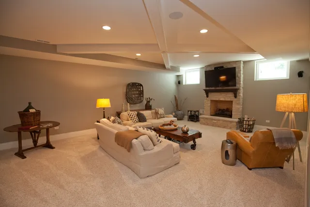 $9,850 | 20 South Ewing Street, Naperville, IL 60540