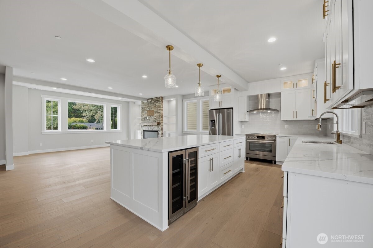8529 230th Place Southwest, Unit 10 Edmonds, WA 98026 - Photo 18 of 34 Gallery Image 18
