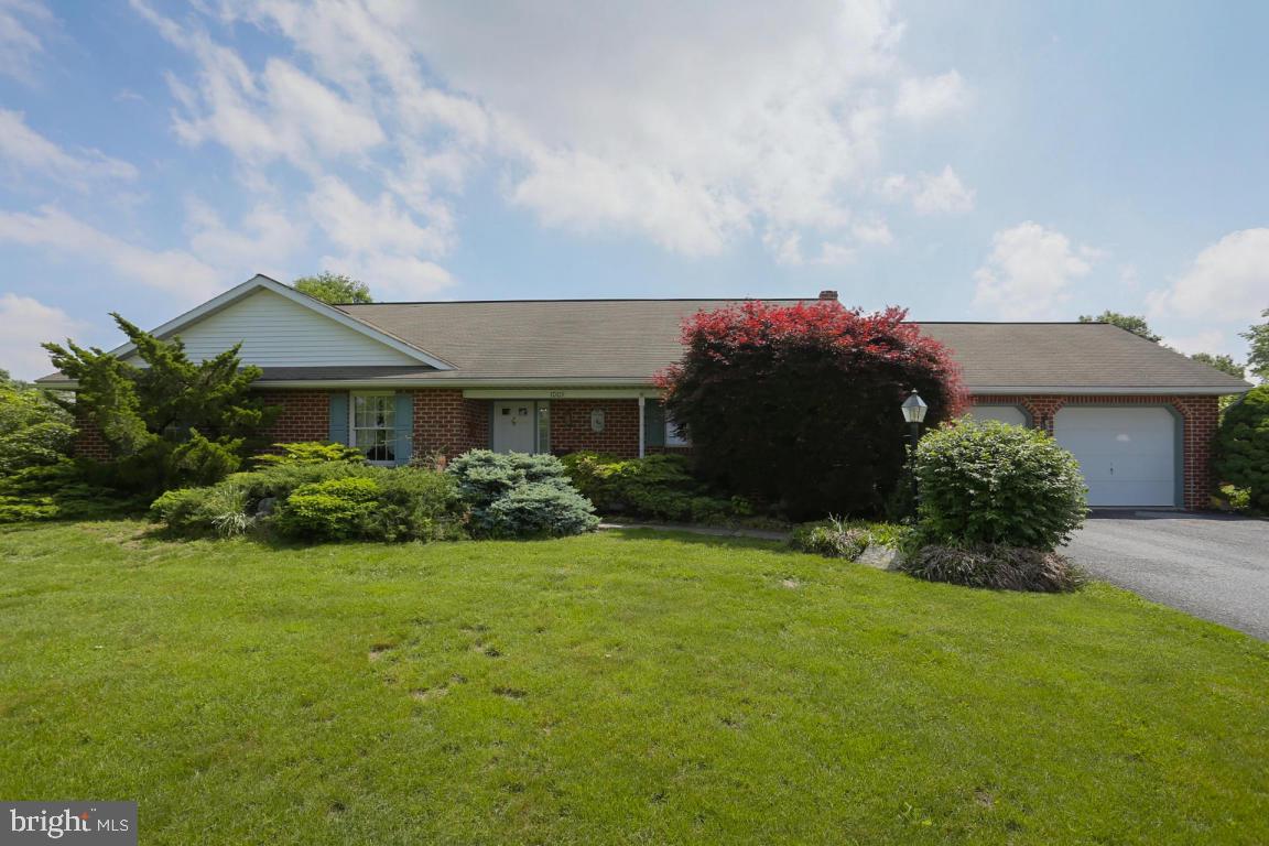 1009 Union House Road Lititz, PA 17543 - Photo 1 of 26