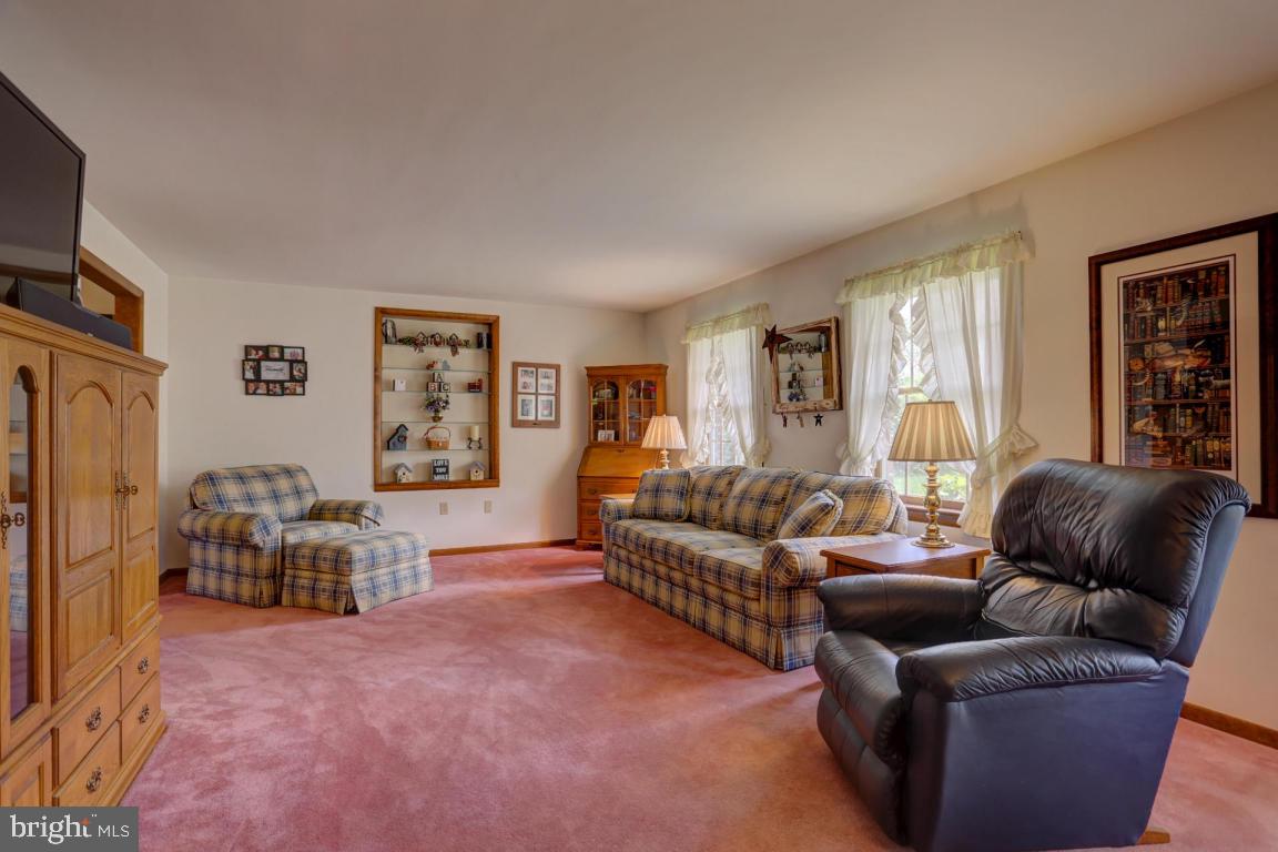 1009 Union House Road Lititz, PA 17543 - Photo 12 of 26