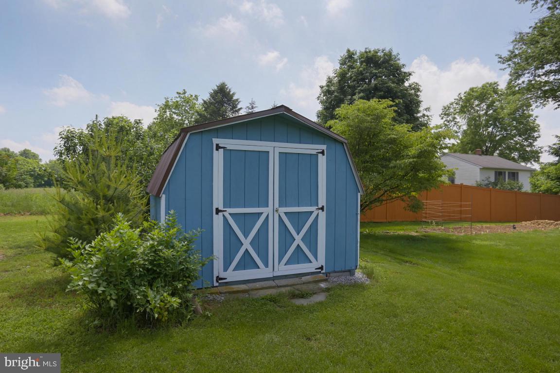 1009 Union House Road Lititz, PA 17543 - Photo 25 of 26