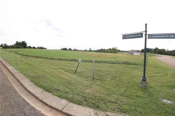 $51,800 | 5020 Wilshire Drive, Zanesville, OH 43701